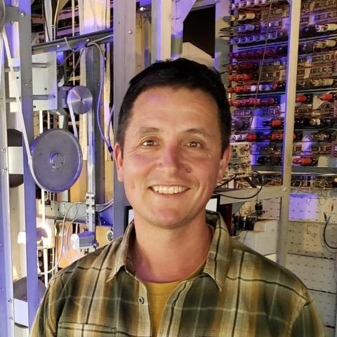 Photo of Jon R. Lindsay